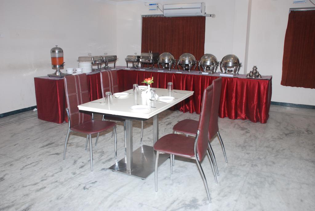Hotel Vpn Residency Velankanni Exterior foto
