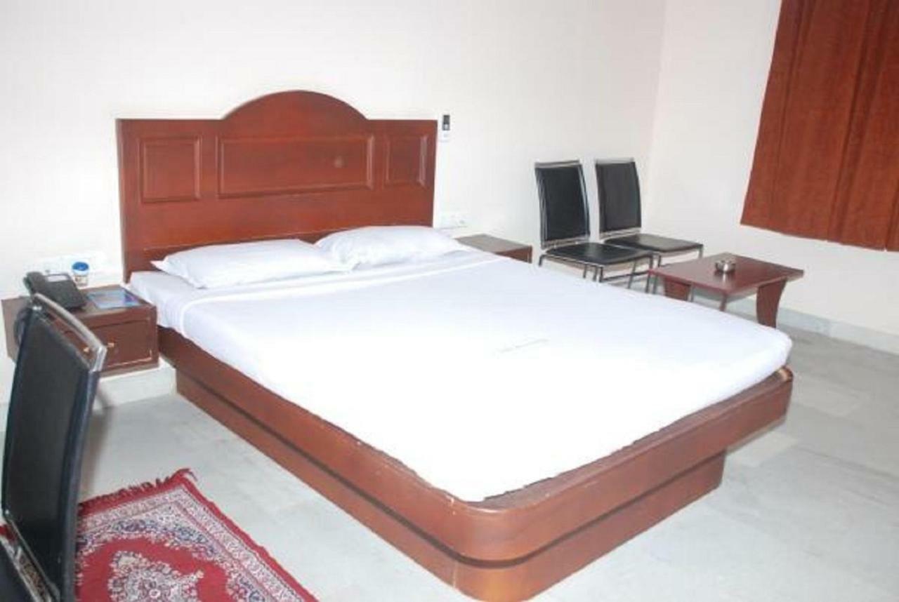 Hotel Vpn Residency Velankanni Exterior foto